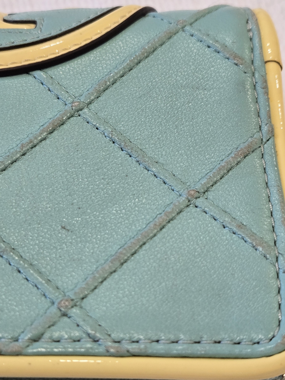 Tory Burch Quilted Aqua Leather Wallet - Picture 13 of 16